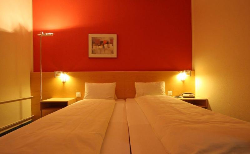 Esplanade Swiss Quality Hotel Davos Phòng bức ảnh